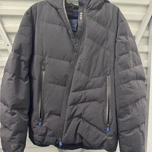 Men's Sleek Black Puffer Jacket